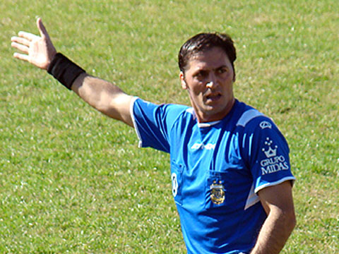 Otro árbitro inédito para River