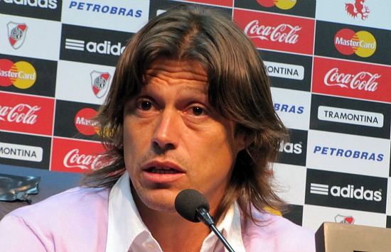 ''Con los jugadores que tengo, debo intentar algo diferente"