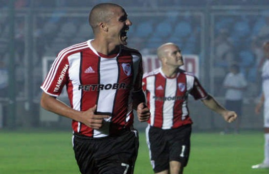 David y 10 más