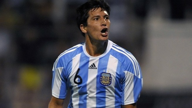 Burdisso, muy complicado