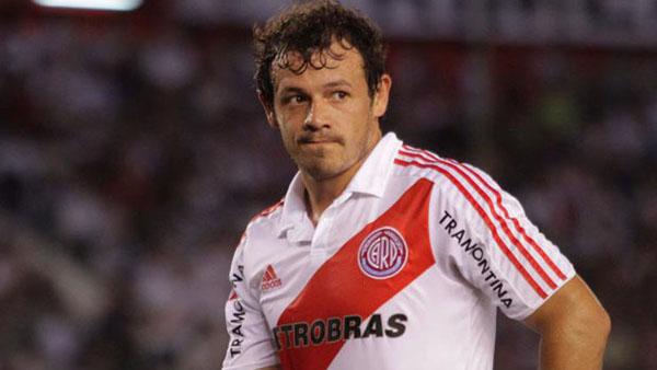 Buscan liberarse de Román