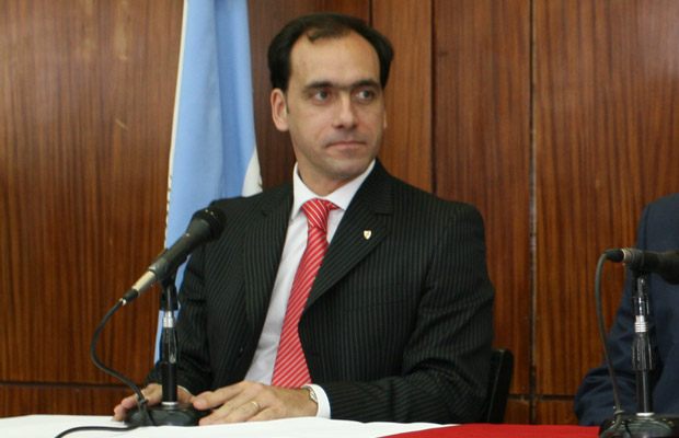 Va por el tercer refuerzo