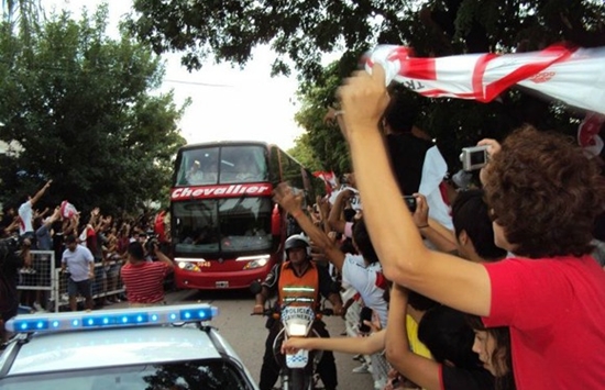 Mendoza espera a River con la fiesta preparada