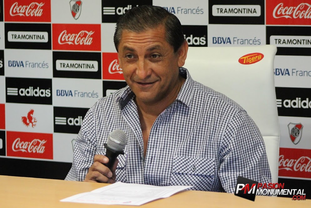 "Que pasen desapercibidos..."