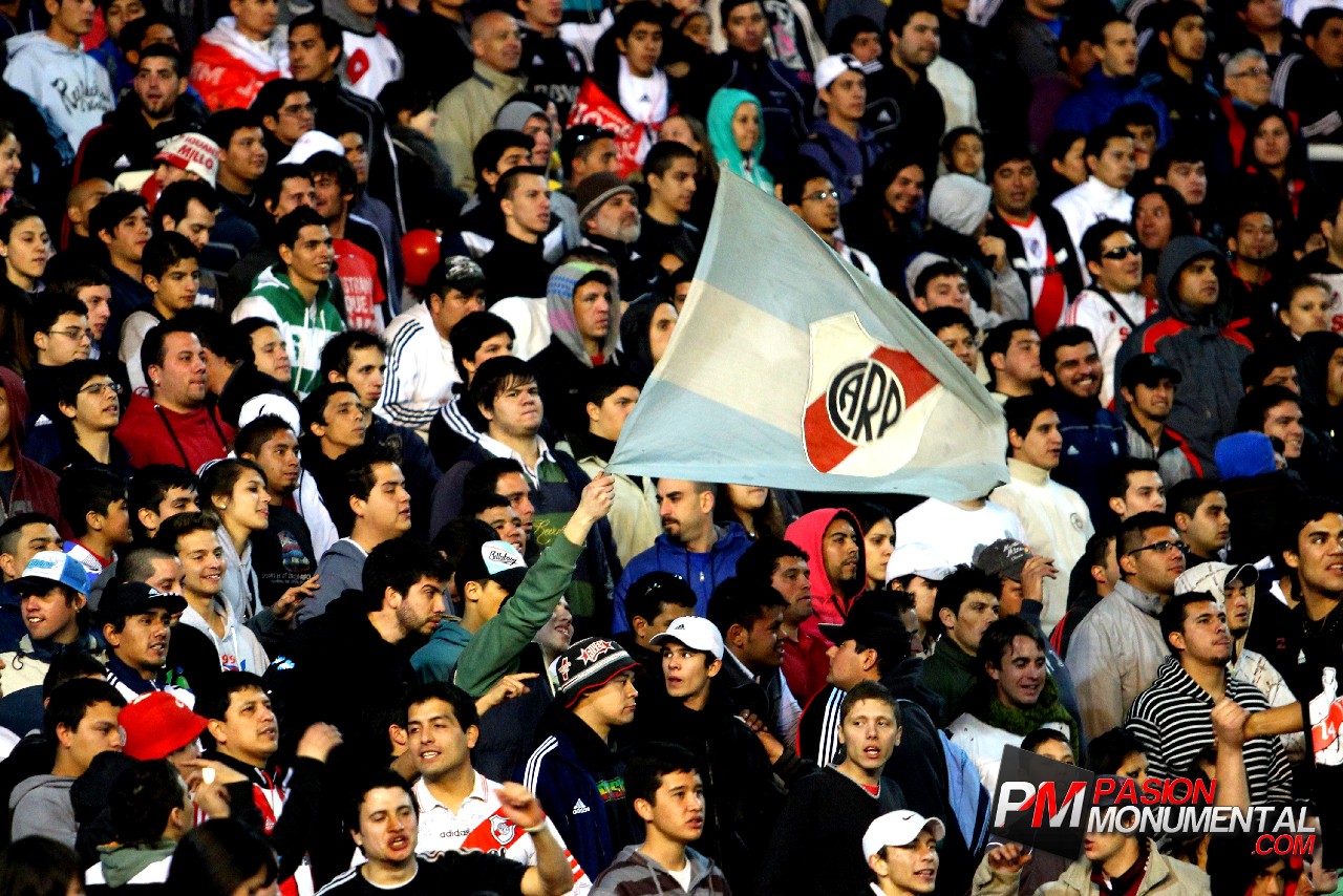 Las imágenes de la tribuna "neutral"