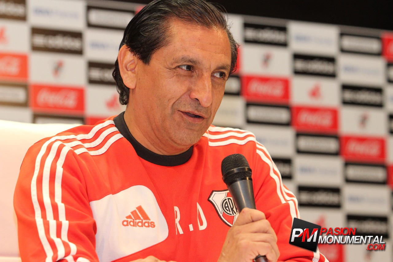 "Le faltan el respeto a River"