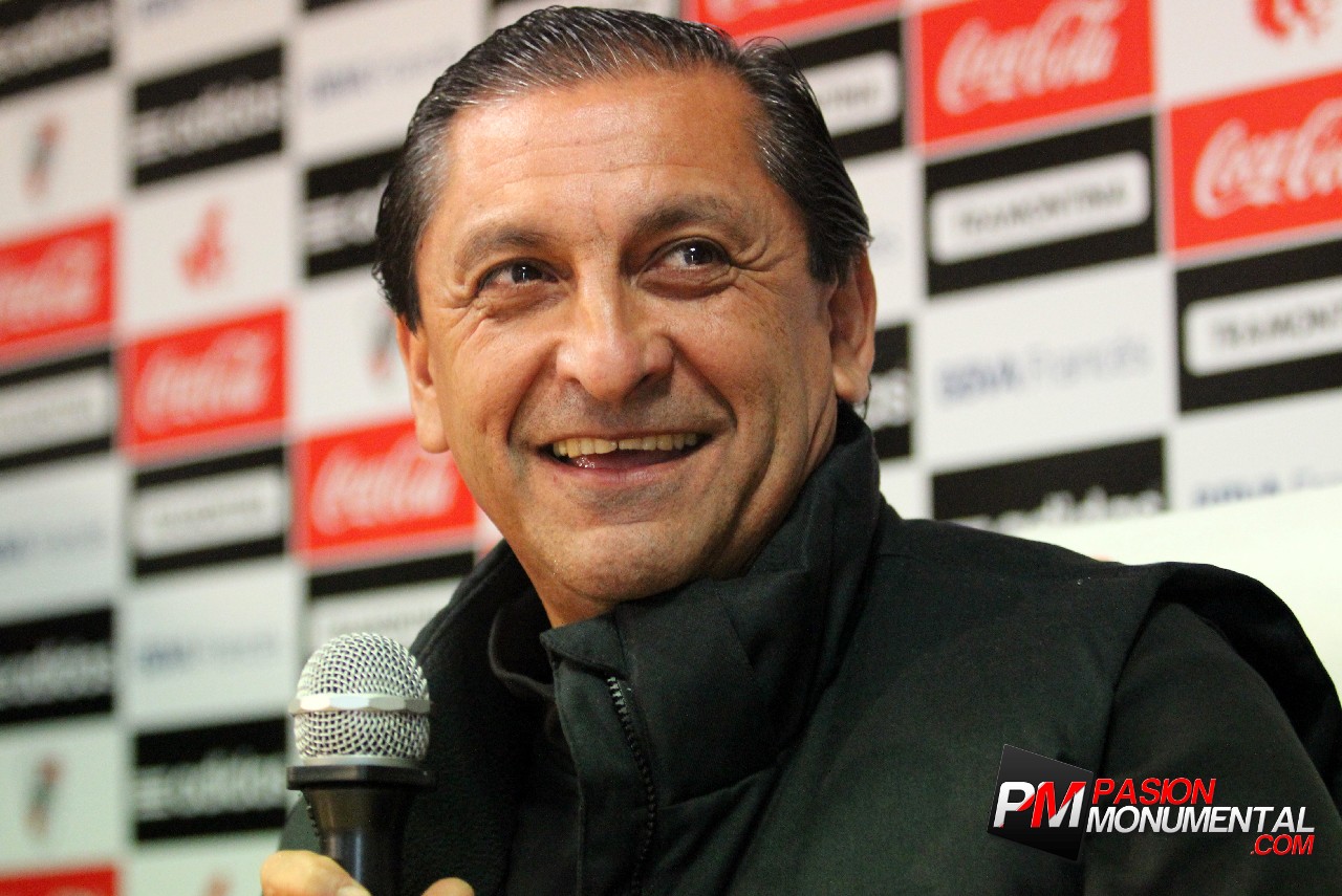 "Cavenaghi es íntimo de Emiliano, solo eso digo"