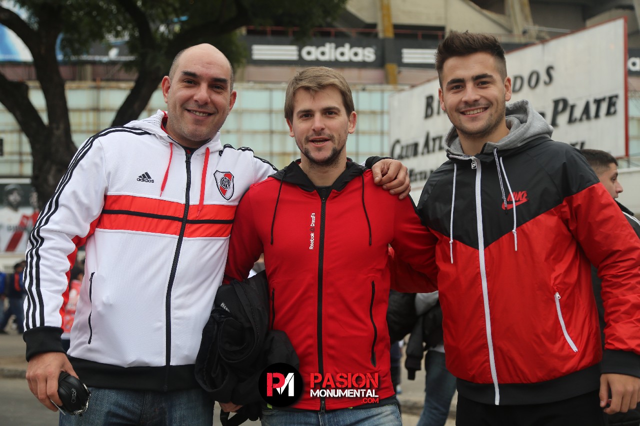 La previa y el color vs Temperley