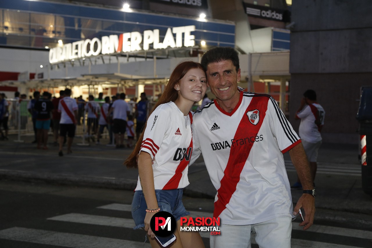 Los hinchas en el Monumental vs Godoy Cruz
