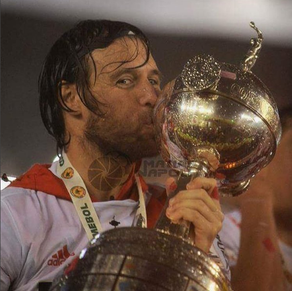 Hasta siempre, Cavegol