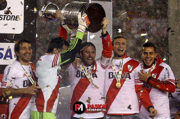 En Uruguay afirman que Cavenaghi busca a dos campeones de la Libertadores con River