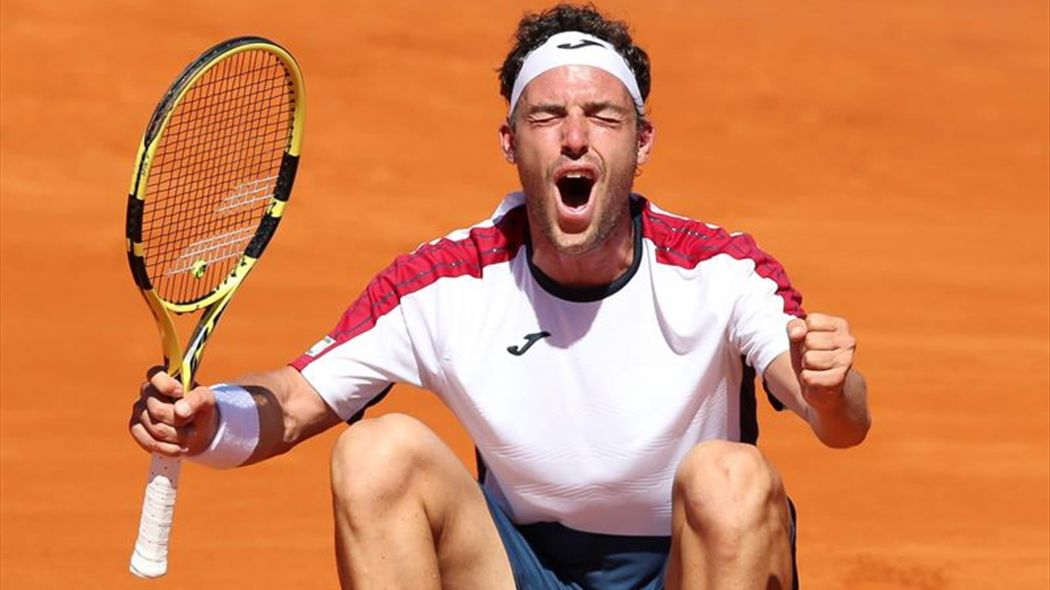 Marco Cecchinato, el ganador del ATP que alienta por River