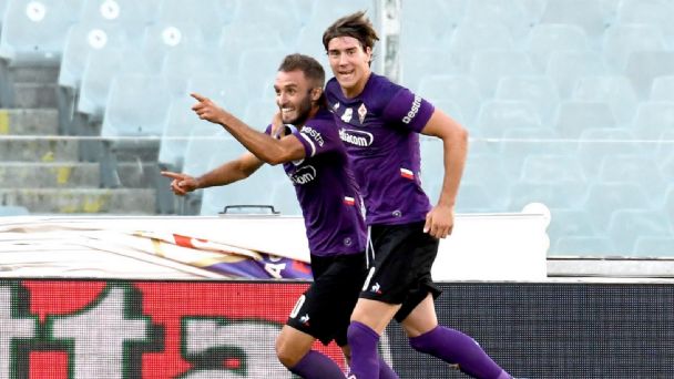 Pezzella convirtió el gol del empate para la Fiorentina