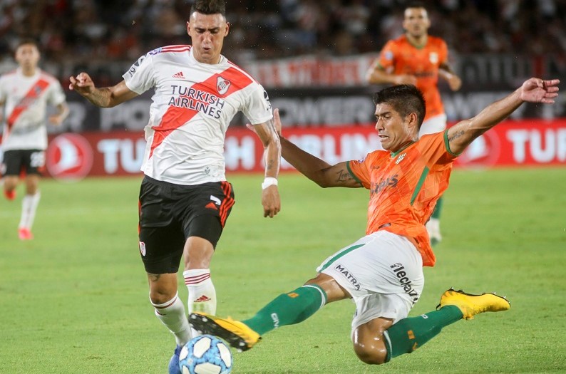 zzzznacd2NOTICIAS ARGENTINAS BAIRES, FEBRERO 16: Escena del partido que estan jugando River y Banfield correspondiente a la 20º fecha de la Superliga. Foto NA: VIDES/DOPACIOzzzz