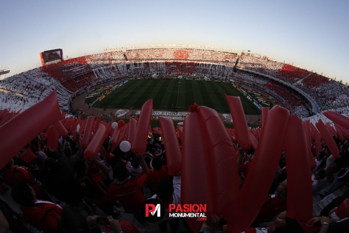 ¡Atención hinchas! River comenzó las gestiones para que haya público contra Mineiro en el Monumental