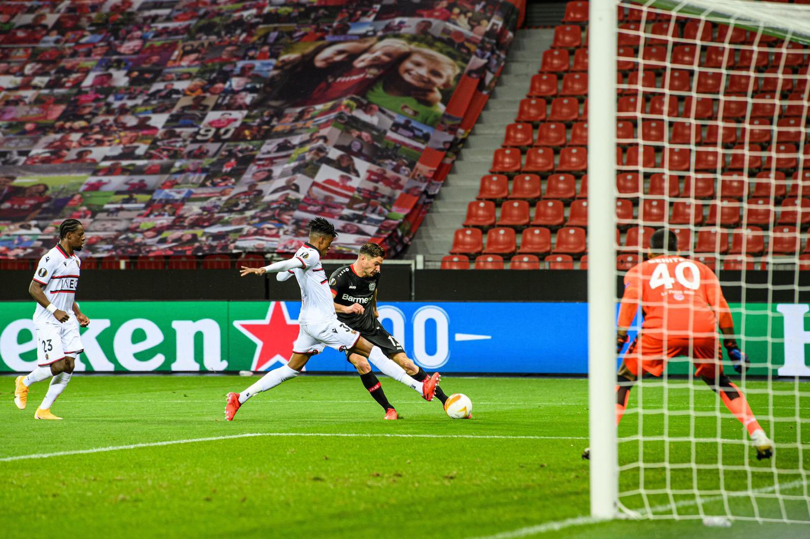 Los increíbles números de Alario en la Europa League