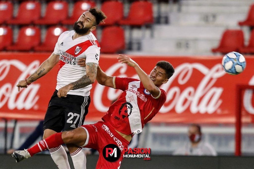 Lucas Pratto se va de River
