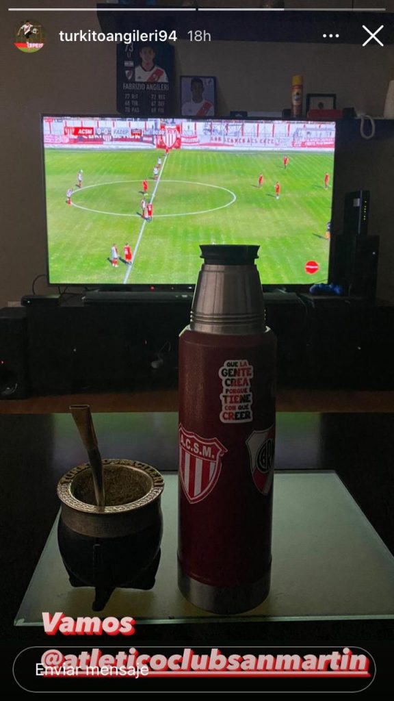 ¡Hasta en el termo! El curioso sticker de un jugador del plantel