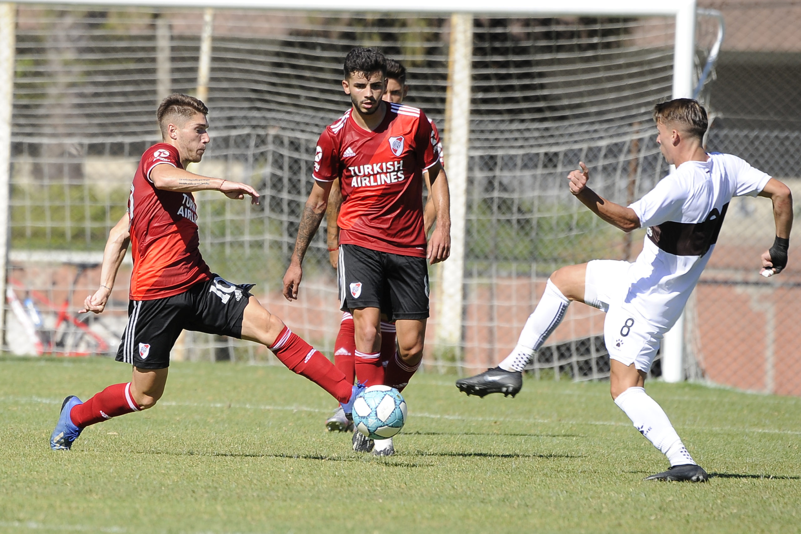 La reserva ganó y se metió en lo más alto de la tabla de posiciones
