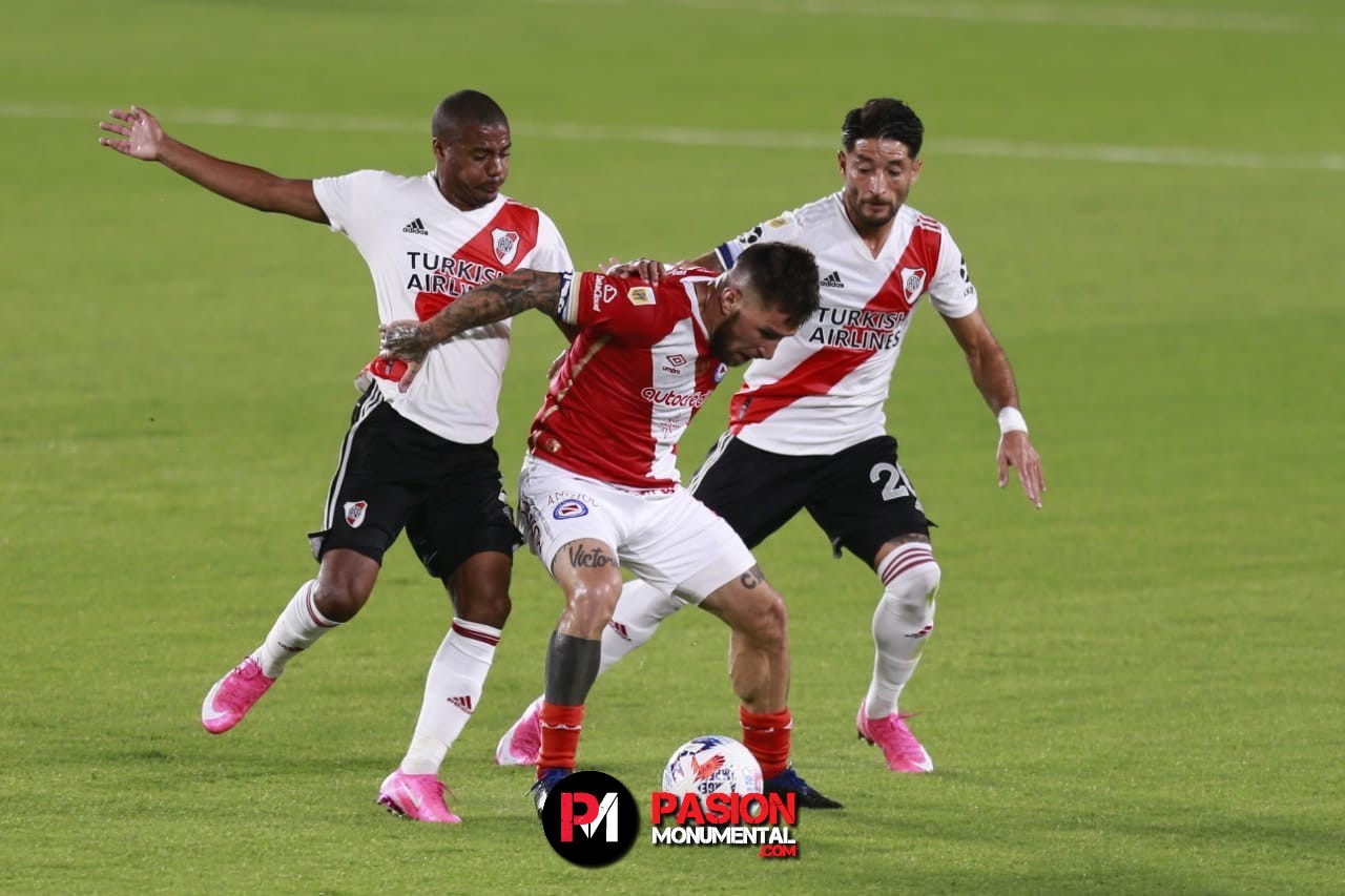 ¿Cómo le fue a River contra su rival de la Copa Libertadores?
