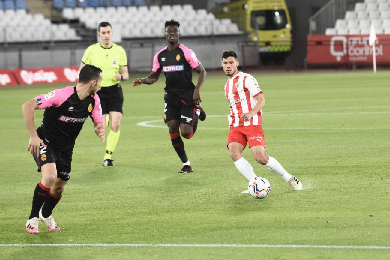 El mediocampista por el que River envió una oferta y fue rechazada
