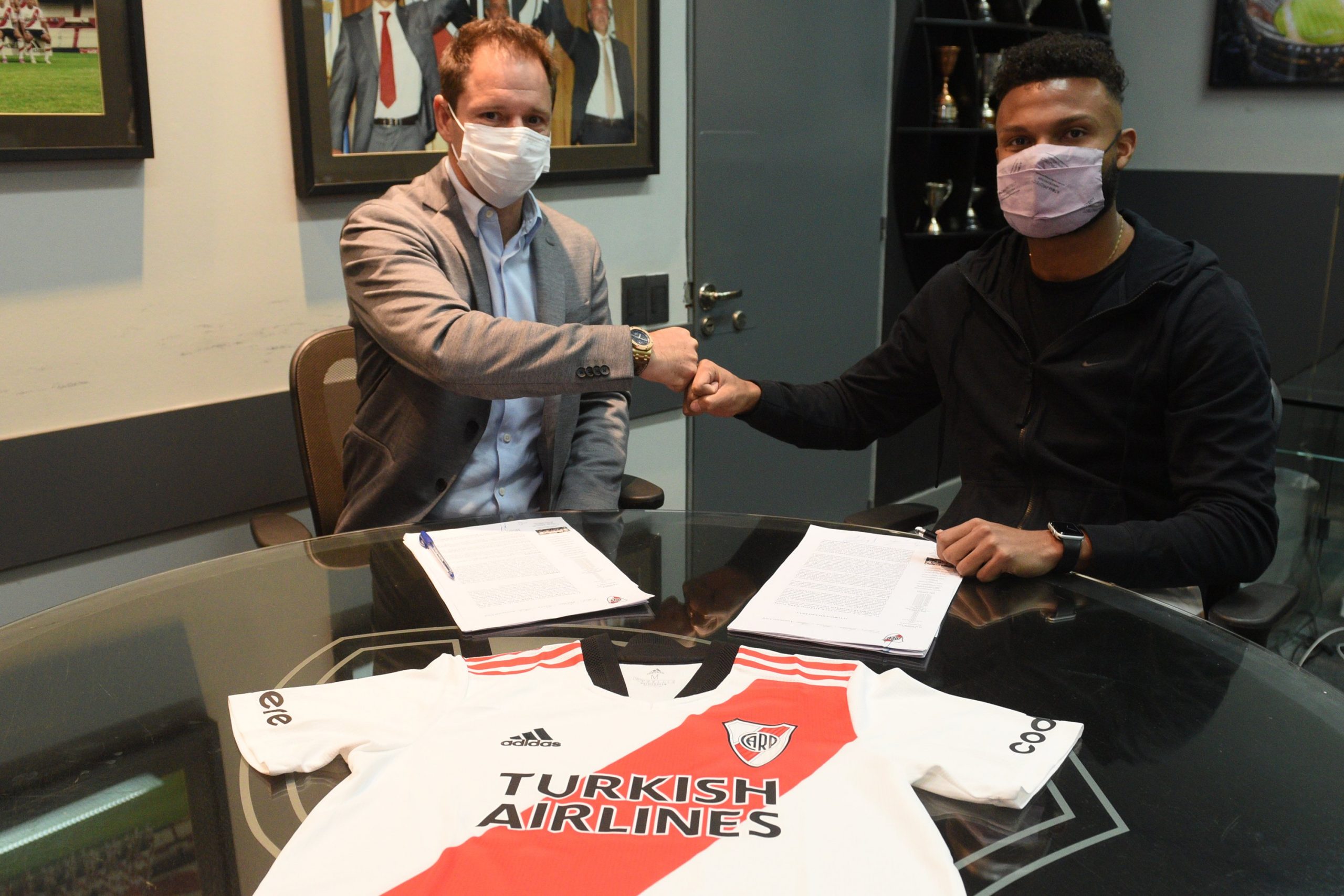 ¡Se terminó la novela! Thomas Gutiérrez firmó su primer contrato profesional y se queda en River