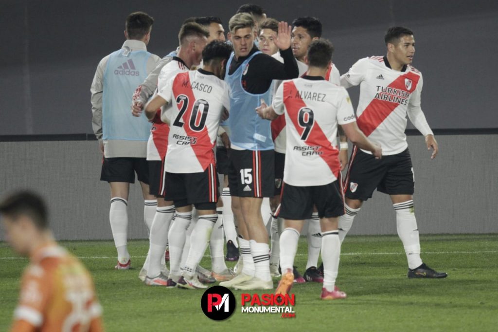 ¡Seguir en pelea! Los detalles del partido de River ante Arsenal