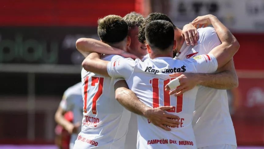 River sondeó a un mediocampista de gran presente en el fútbol argentino