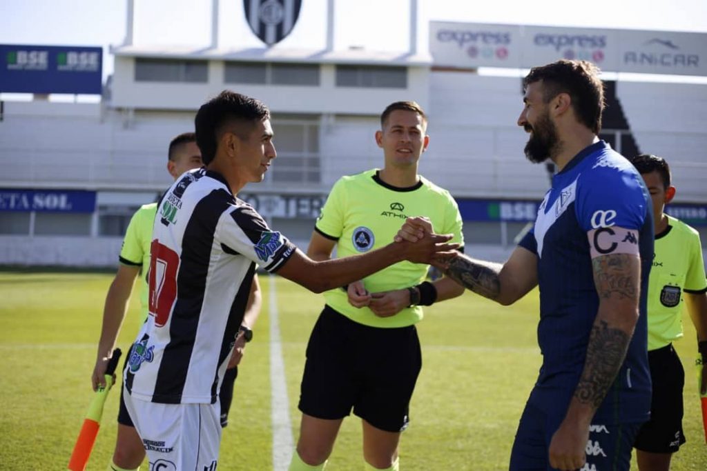 Lucas Pratto volvió a jugar al fútbol