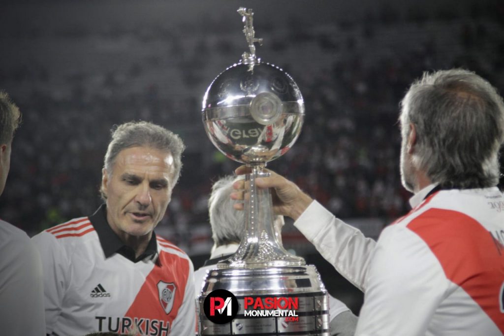 Así fue el homenaje a los campeones de la Copa Libertadores 1986 en el Monumental