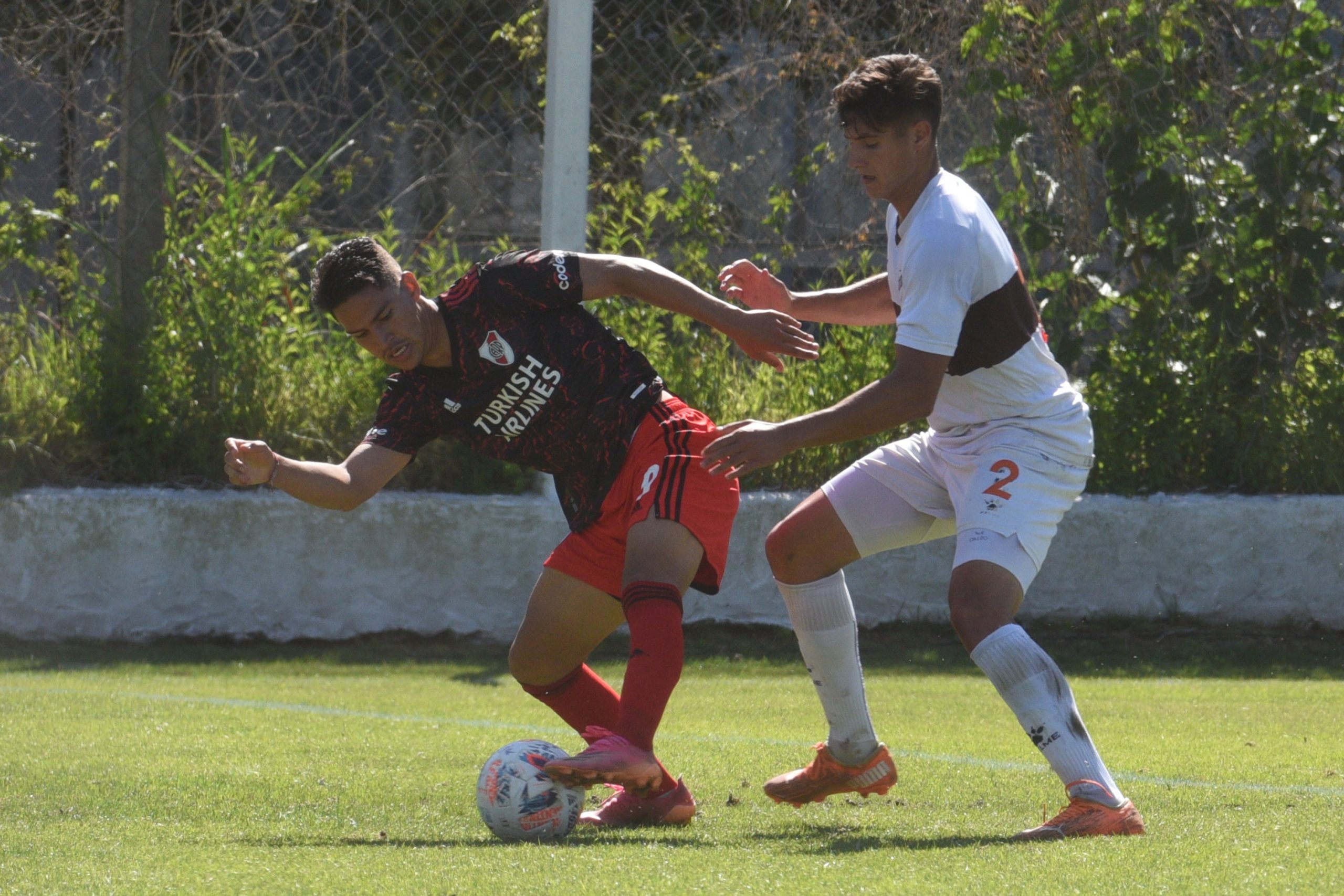 En un partido intenso, la Reserva de River no pudo con Platense