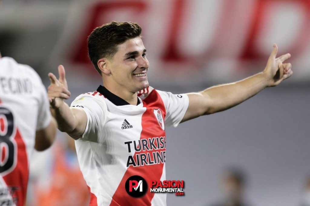 Álvarez: "Poder coronar con los hinchas es una felicidad enorme"