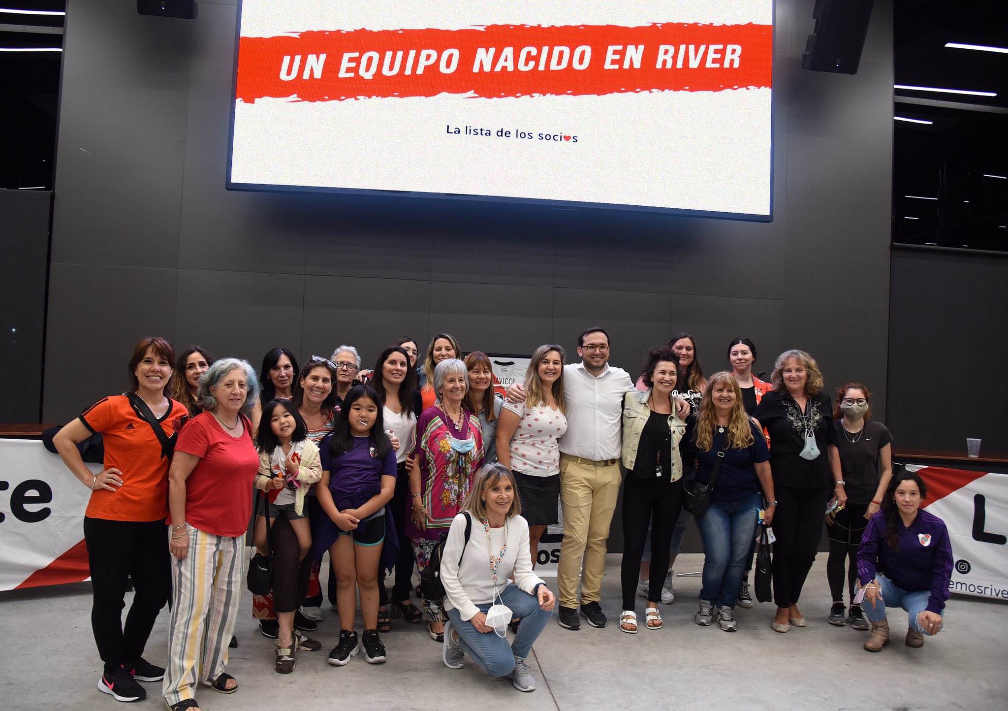 Dos frentes opositores de River cerraron su campaña de cara a las elecciones