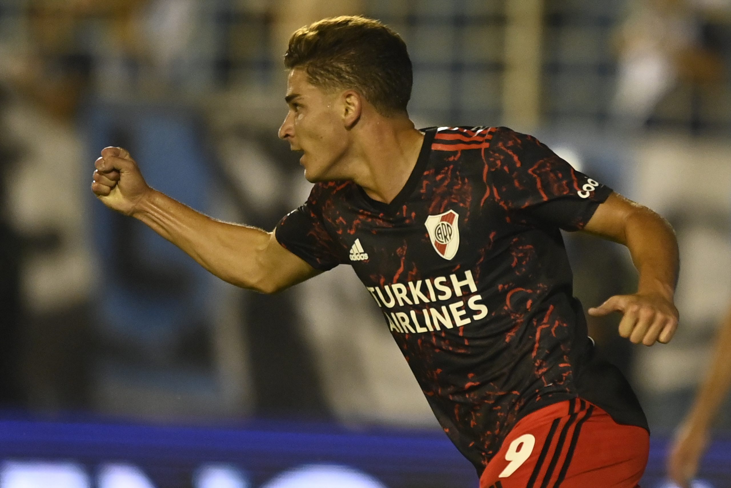 River no brilló y cerró la Liga Profesional igualando en Tucumán