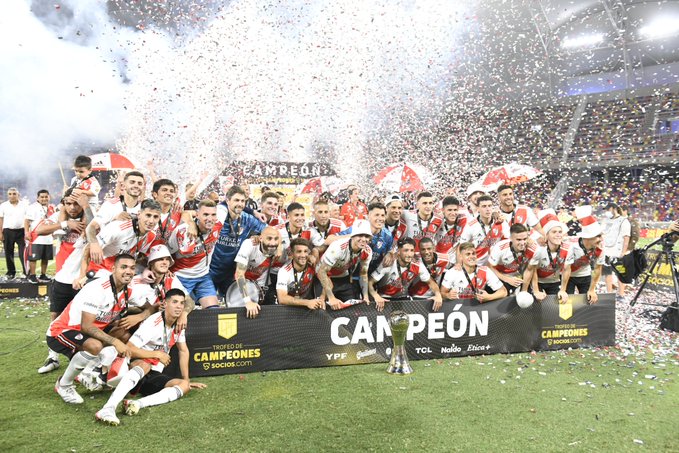 ¡Las mejores foto y videos de River Campeón del Trofeo de Campeones!