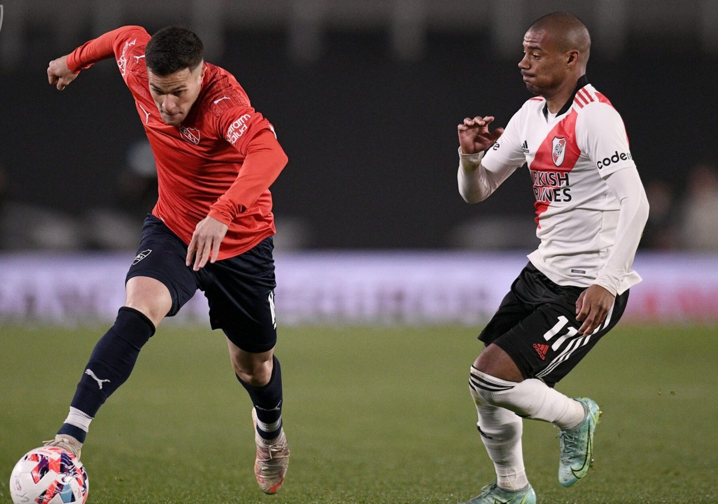 ¡Se cayó el pase! Fabricio Bustos se queda en Independiente y no jugará en River