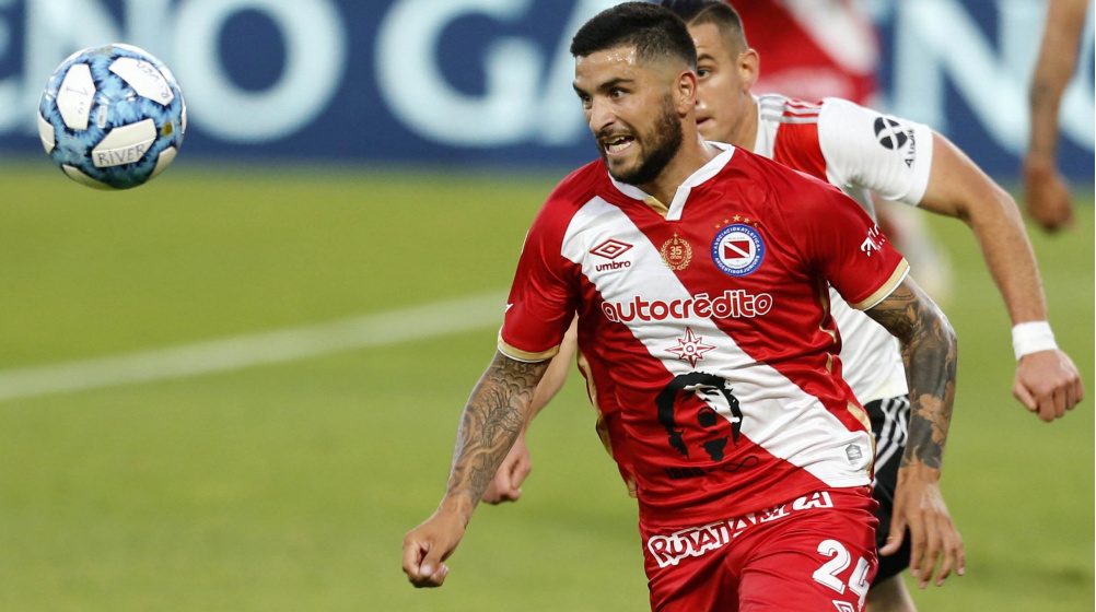 Elías Gómez: "Tomé la decisión de venir a River porque es un club que pelea por todo"