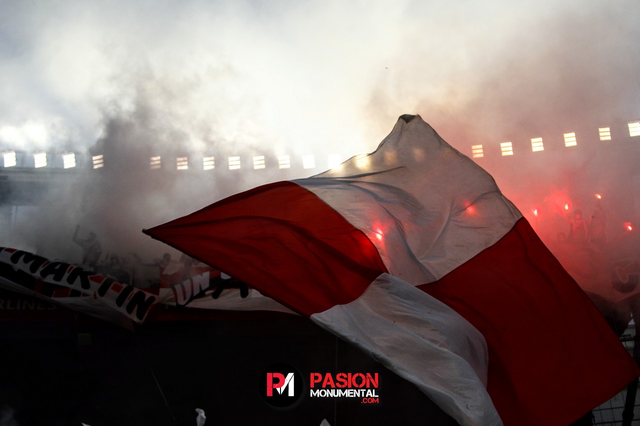 "Si el bombo lo toca un violento, seguiremos sin bombos, si la bandera la lleva un violento, seguiremos sin banderas"