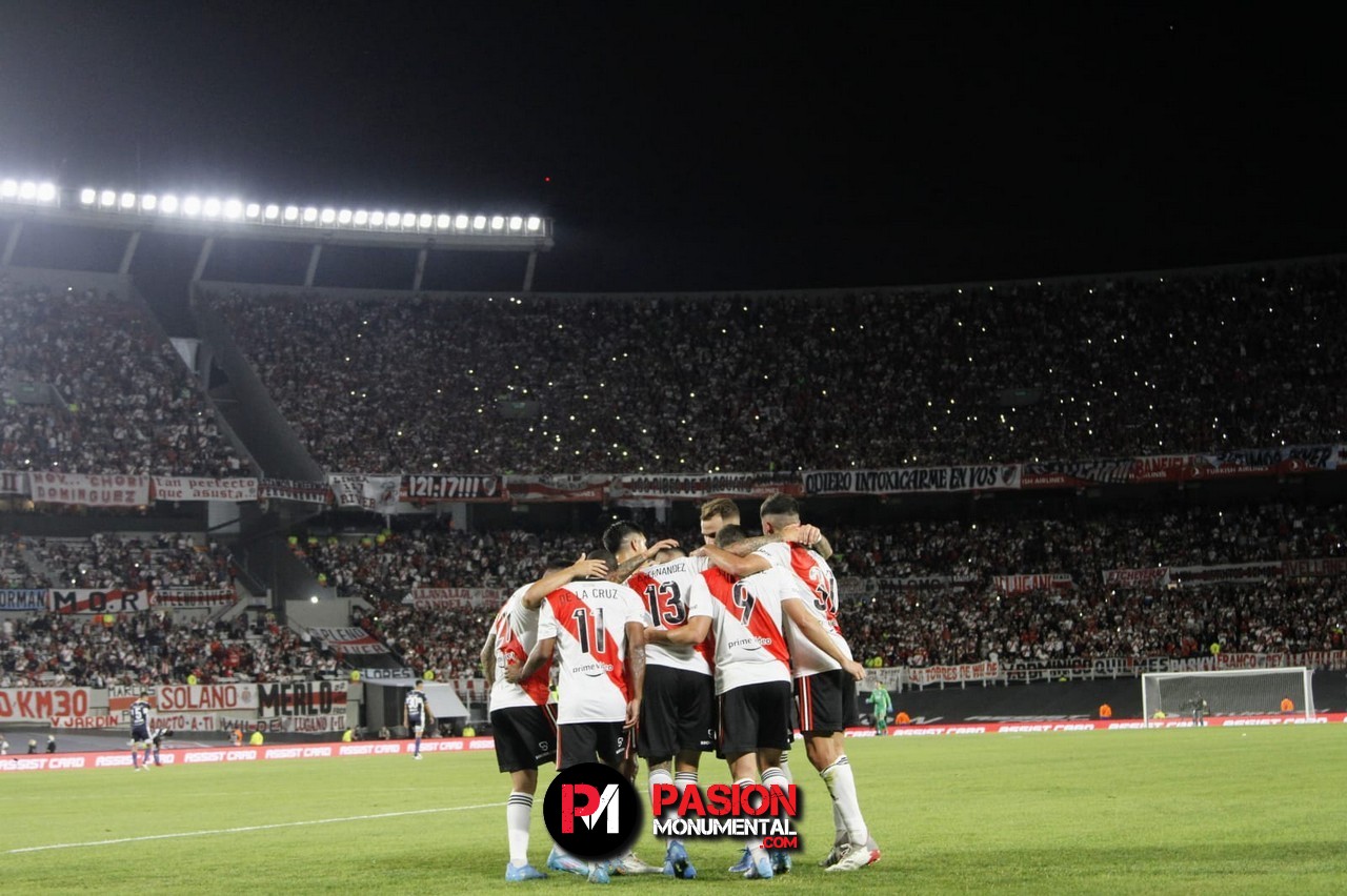 ¿Juanfer o Suárez? El posible equipo de River para recibir a Fortaleza