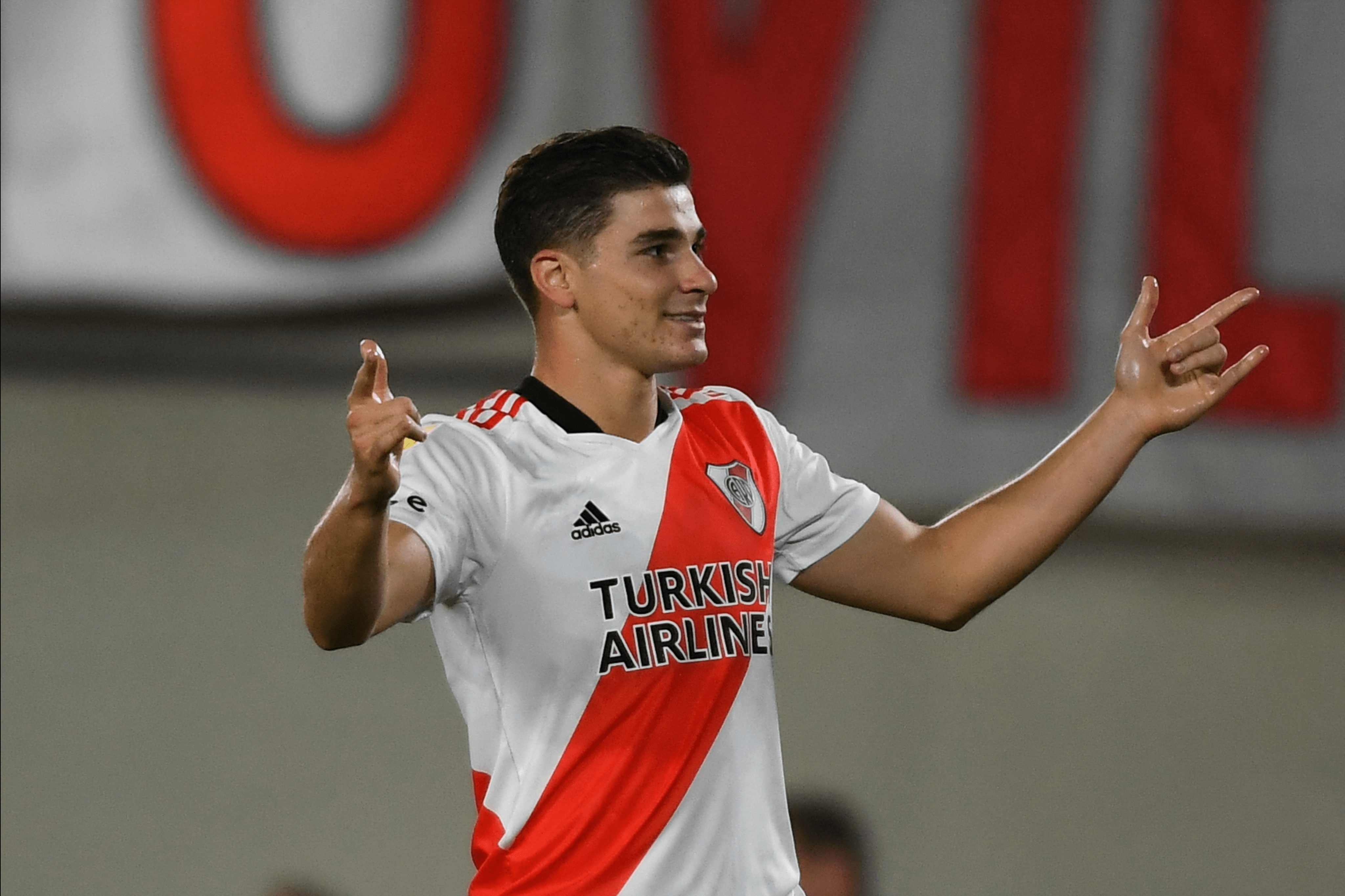 ¡Directo al corazón! La frase de Julián Álvarez con tono a despedida