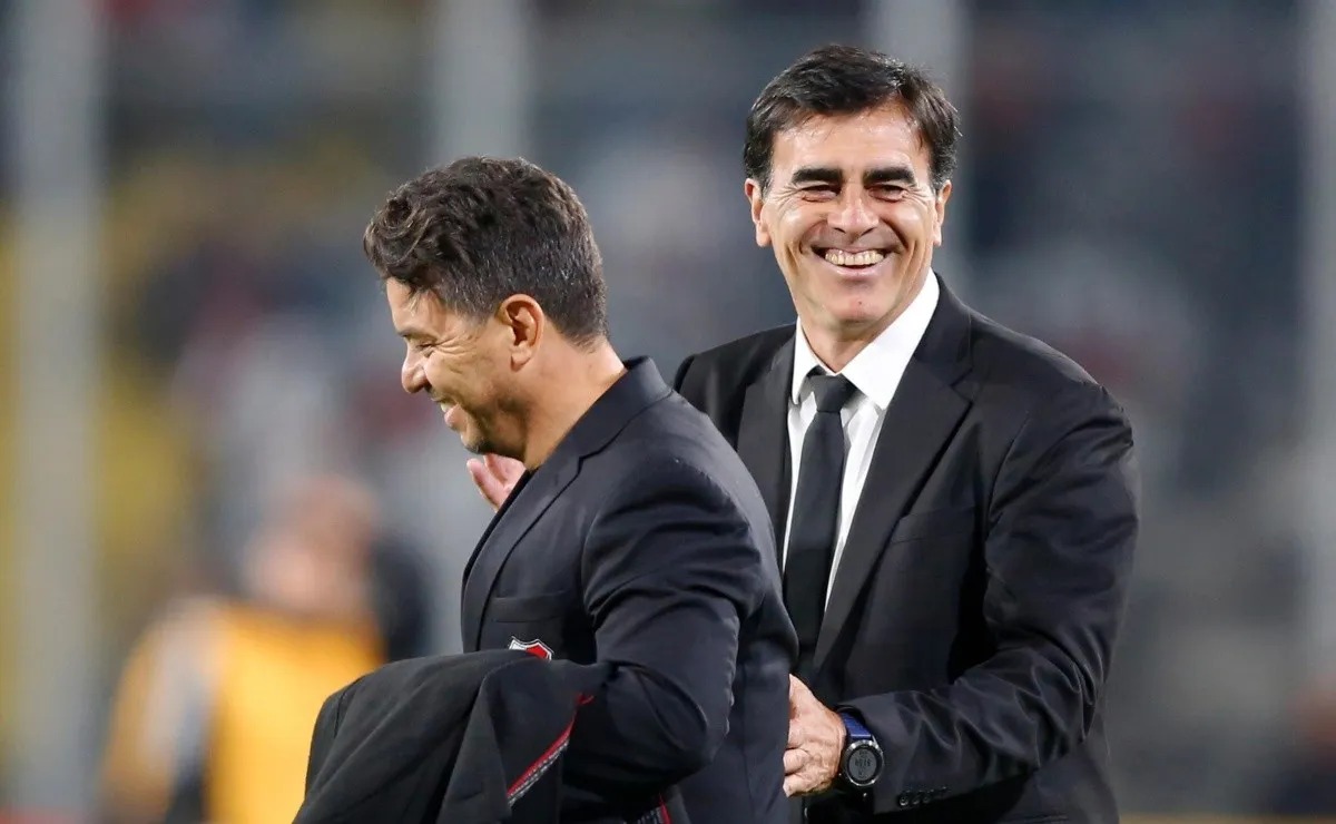 El técnico de Colo Colo elogió a River y calentó la previa por lo ocurrido en el primer partido