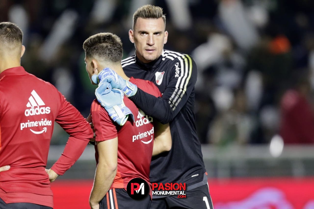 Gallardo se opondría a que Álvarez y Armani viajen antes de tiempo con la Selección Argentina