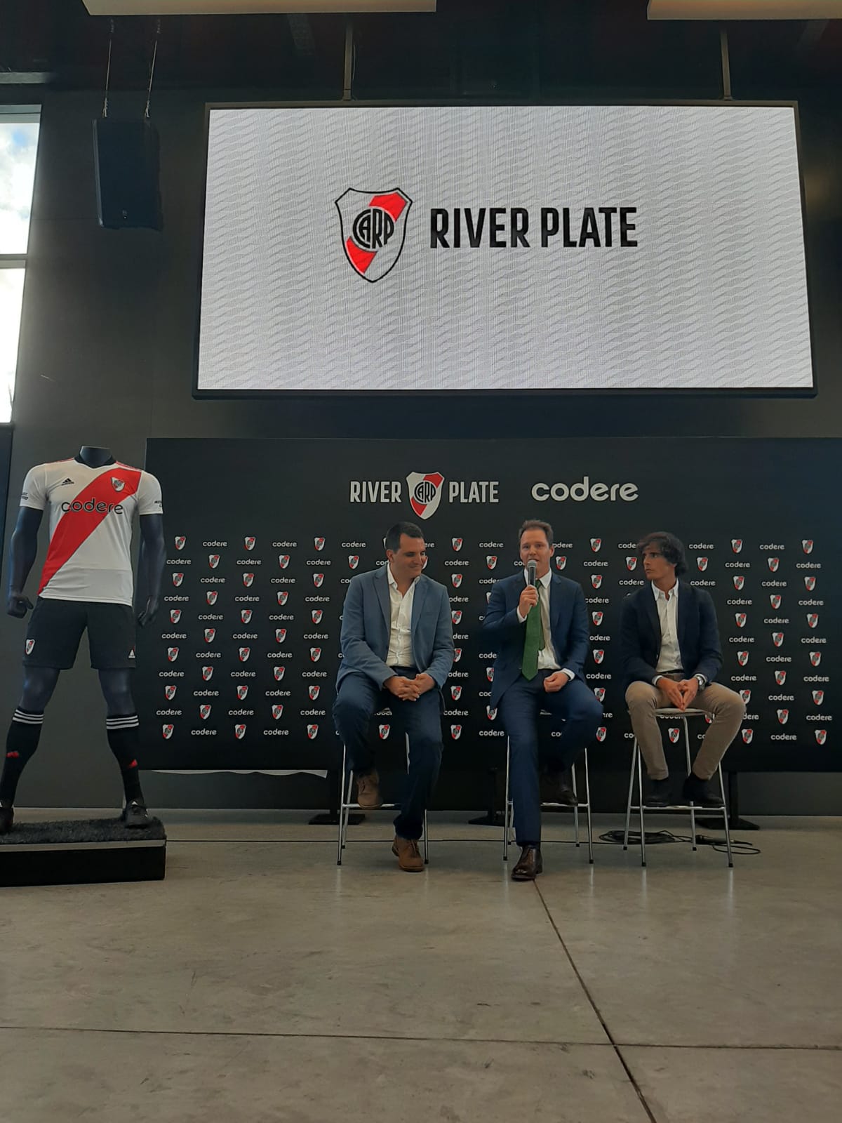 ¡Todo lo que fue la cobertura de Pasión Monumental de las obras del estadio y el lanzamiento del nuevo Main Sponsor!