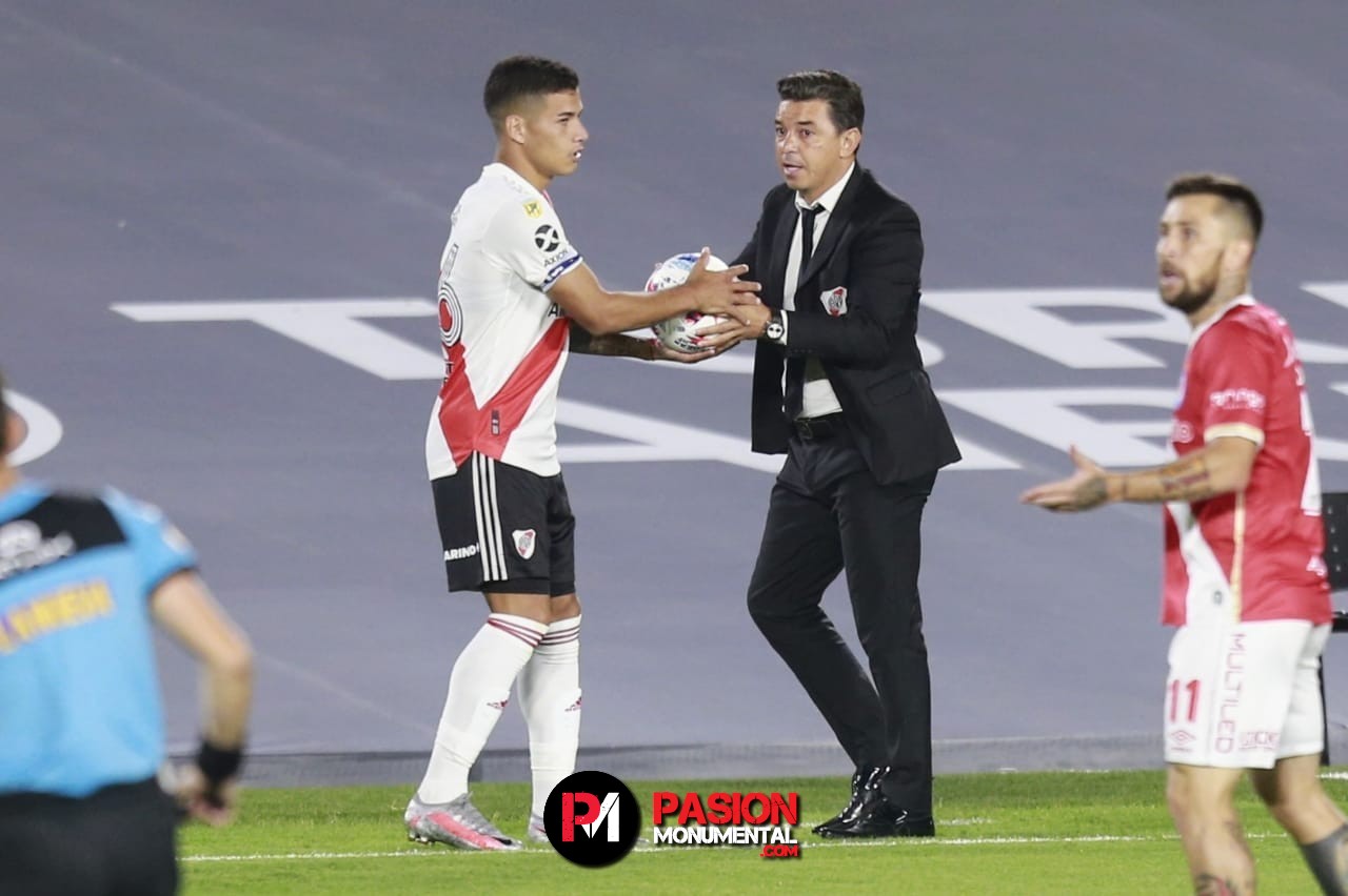 "Enzo Pérez es una gran persona. El día que me tocó salir de River tuvimos una charla hermosa en la cual me hizo llorar"