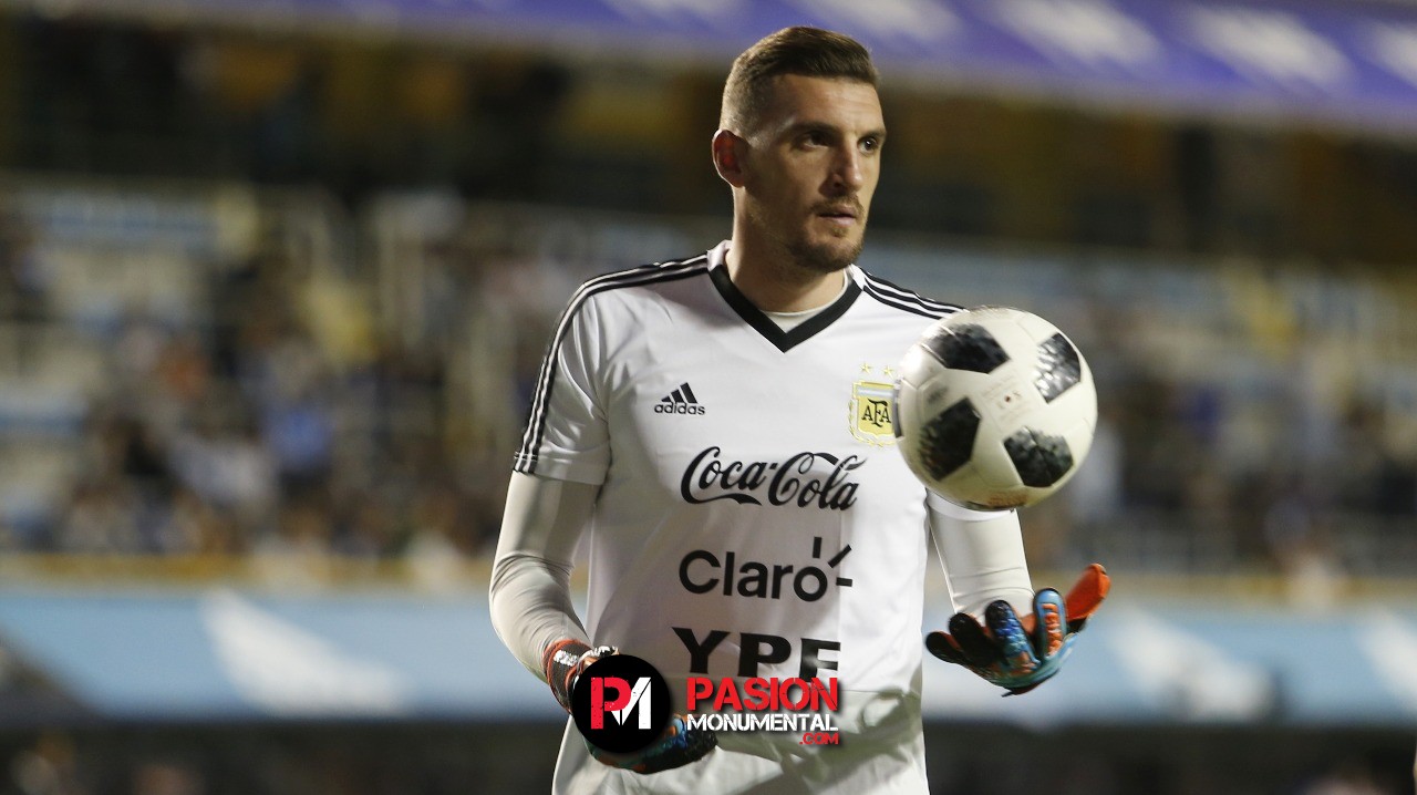 ¿Se queda post Qatar? Armani tendrá una charla vital con Demichelis el fin de semana