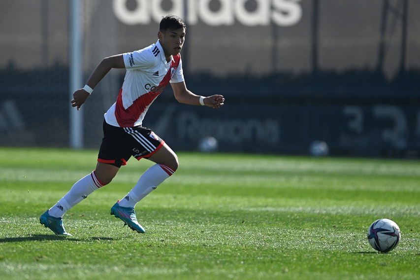 ¿Quién es Ulises Giménez, el juvenil que podría sumarse a la pretemporada?