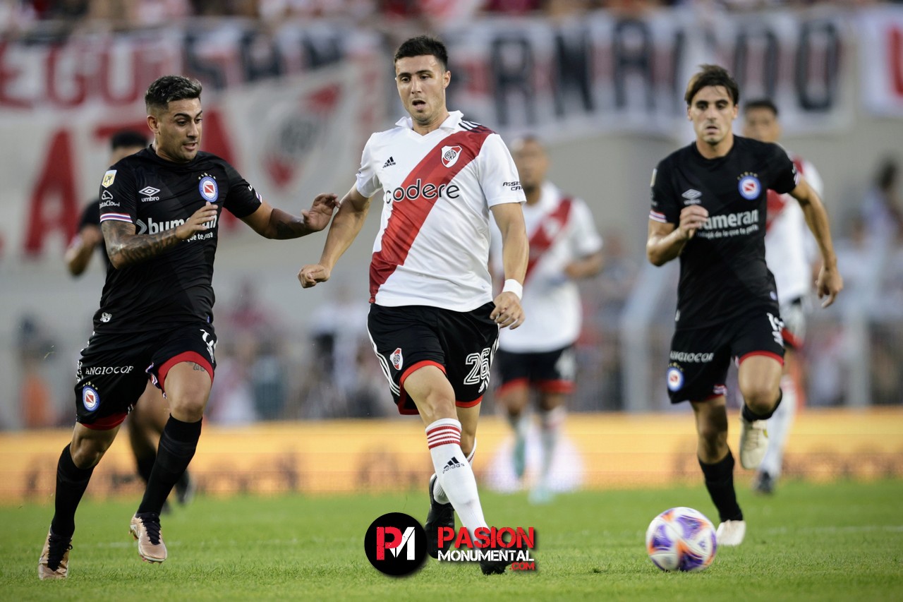Los puntajes de la victoria de River ante Argentinos Juniors en el Mâs Monumental