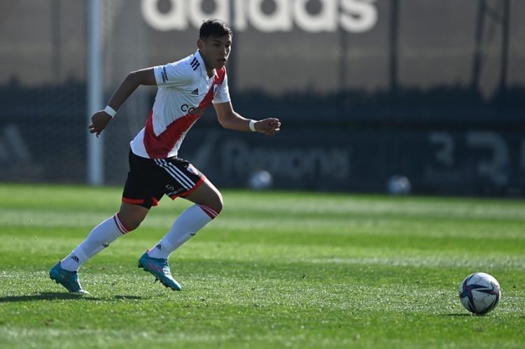 ¿Quién es Ulises Giménez, el juvenil que podría sumarse a la pretemporada?