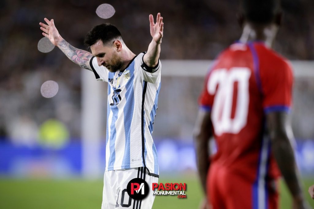 "Messi estaba asombrado a lo que es el Monumental"