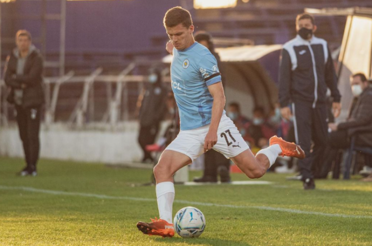 ¿Quién es Andrew Teuten, el lateral que fue ofrecido a River?